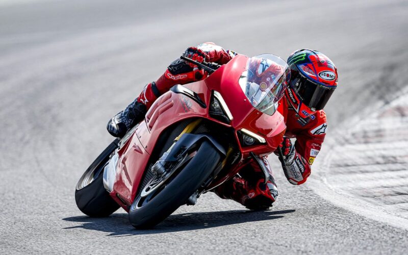 Ducati Panigale V4 Review