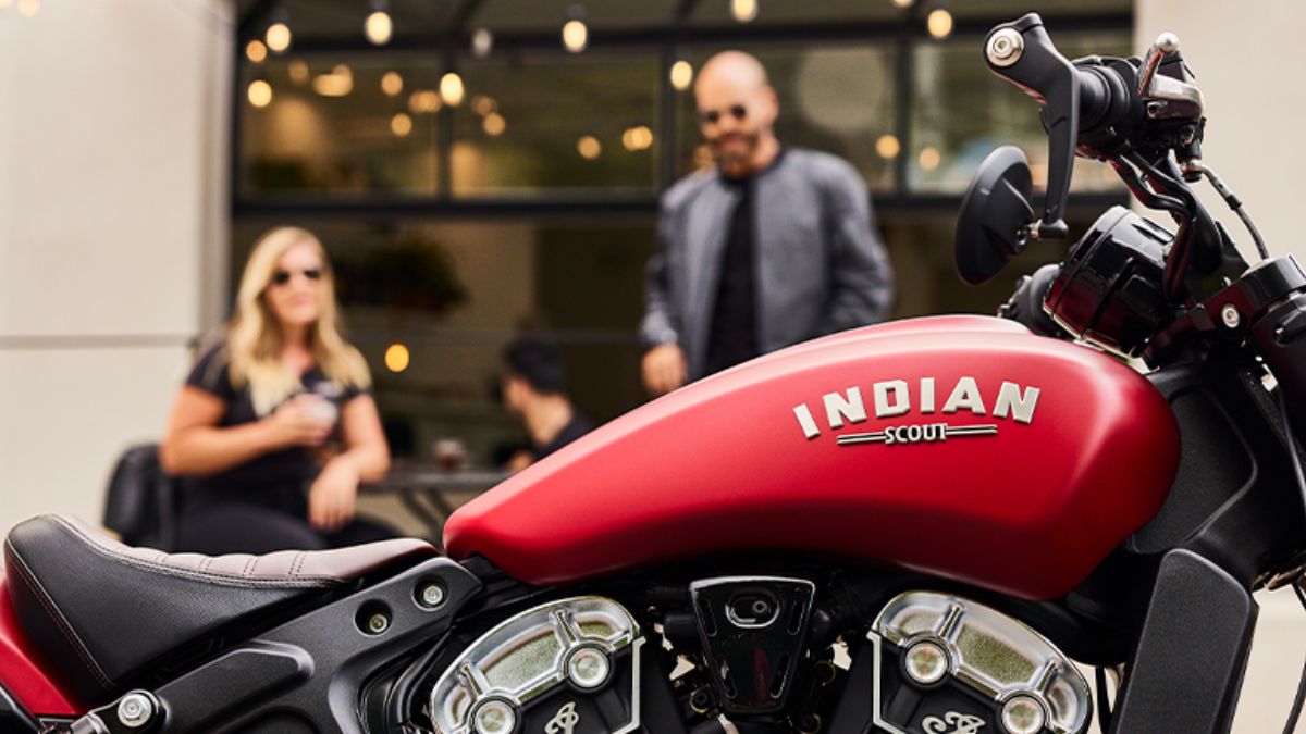 Indian Scout Bobber Review (1)